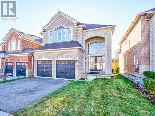 112 Colesbrook Road, Richmond Hill, ON - Outdoor With Facade