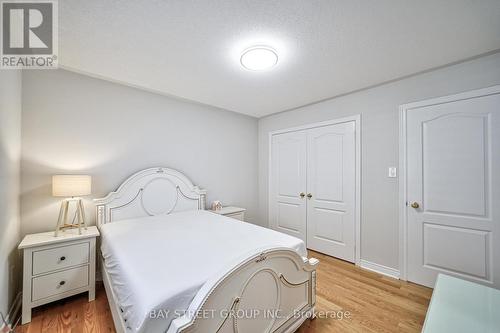 112 Colesbrook Road, Richmond Hill, ON - Indoor Photo Showing Bedroom