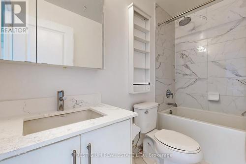 515 - 85 Oneida Crescent, Richmond Hill, ON - Indoor Photo Showing Bathroom