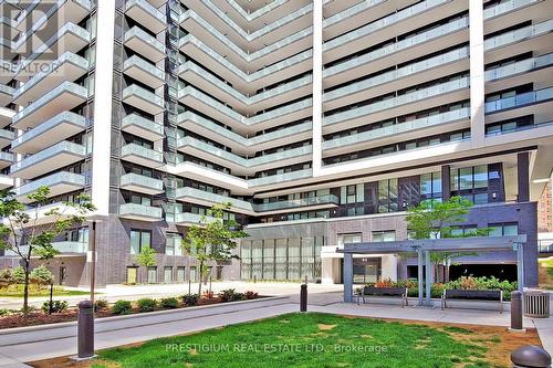 515 - 85 Oneida Crescent, Richmond Hill, ON - Outdoor With Balcony With Facade