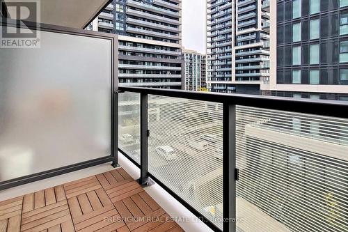 515 - 85 Oneida Crescent, Richmond Hill, ON -  With Balcony