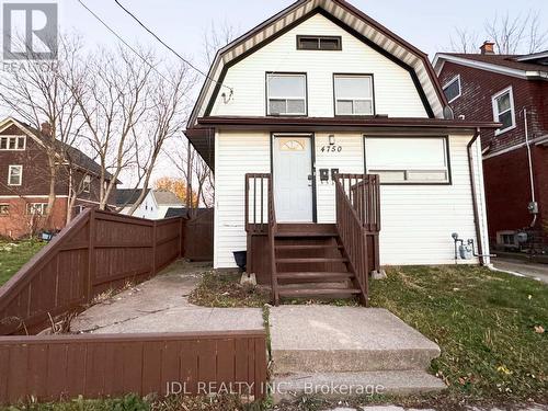 4750 Saint Lawrence Avenue E, Niagara Falls, ON - Outdoor