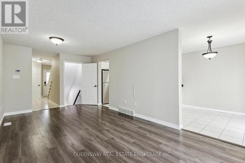 147 Crawford Crescent, Cambridge, ON - Indoor Photo Showing Other Room