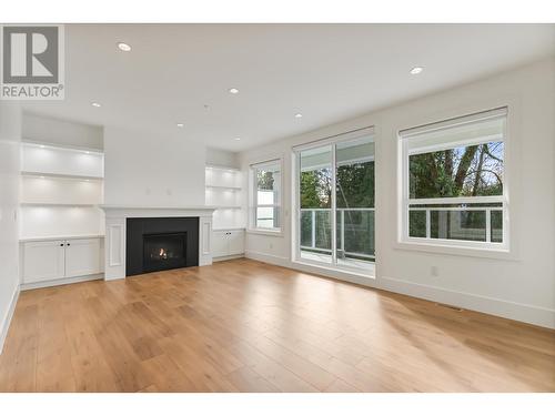 13590 231B Street, Maple Ridge, BC - Indoor Photo Showing Living Room With Fireplace