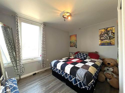 303 Heron Street, Thunder Bay, ON - Indoor Photo Showing Bedroom