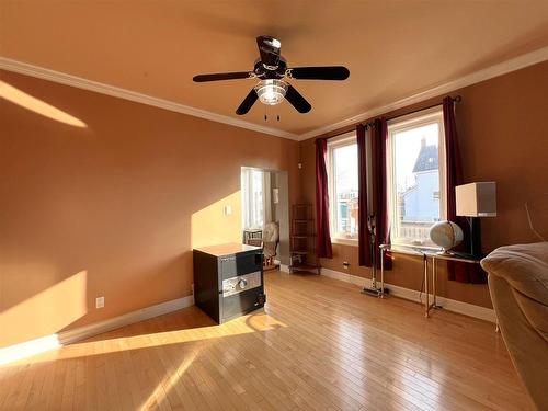 303 Heron Street, Thunder Bay, ON - Indoor Photo Showing Other Room