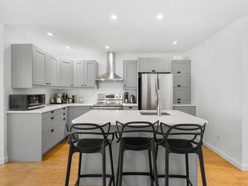 Cuisine - 1693 Rue Gilford, Montréal (Le Plateau-Mont-Royal), QC - Indoor Photo Showing Kitchen With Upgraded Kitchen