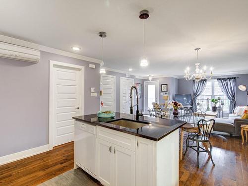 Overall view - 3966 Rue Gertrude, Montréal (Verdun/Île-Des-Soeurs), QC - Indoor Photo Showing Kitchen With Upgraded Kitchen