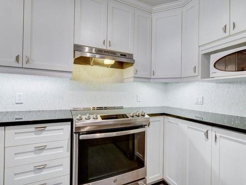 Kitchen - 3966 Rue Gertrude, Montréal (Verdun/Île-Des-Soeurs), QC - Indoor Photo Showing Kitchen