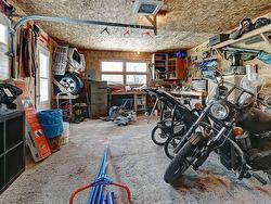 Garage - 