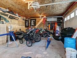 Garage - 