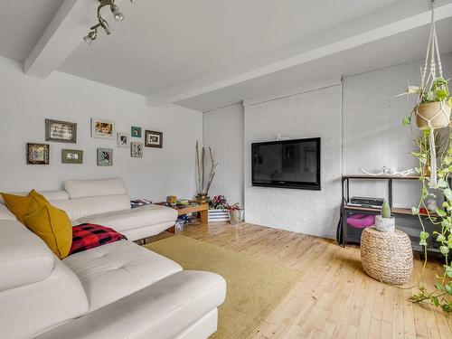 Salon - 27  - 27A Ch. Du Bon-Air, Stoneham-Et-Tewkesbury, QC - Indoor Photo Showing Living Room