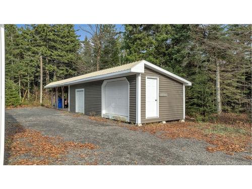 27 Woodland Rd, Pennfield, NB 