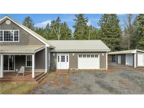 27 Woodland Rd, Pennfield, NB 