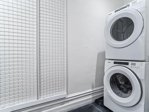 Salle de bains - 1681  - 1683 Rue Mullins, Montréal (Le Sud-Ouest), QC - Indoor Photo Showing Laundry Room