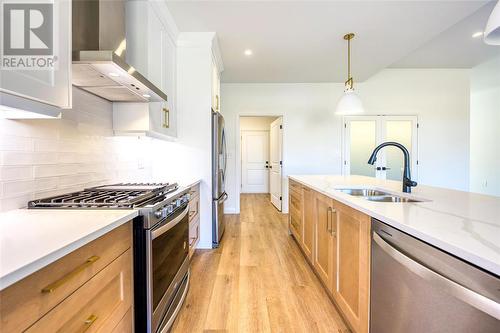 6744 Shaker Lane, Plympton-Wyoming, ON - Indoor Photo Showing Kitchen With Double Sink With Upgraded Kitchen