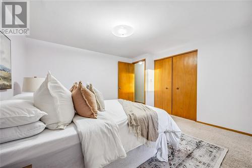 807 Prestwick Crescent, Sarnia, ON - Indoor Photo Showing Bedroom