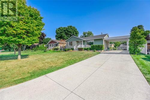 1033 Lockhart Circle, Sarnia, ON - Outdoor