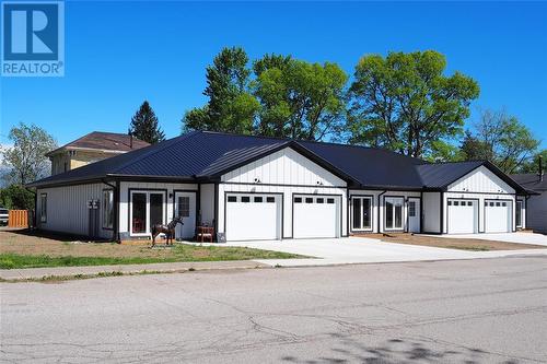 3250 River Street, Brooke-Alvinston, ON - Outdoor