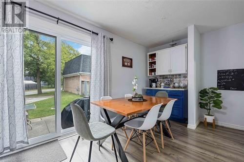 82 Finch Drive Unit# 31, Sarnia, ON - Indoor Photo Showing Dining Room