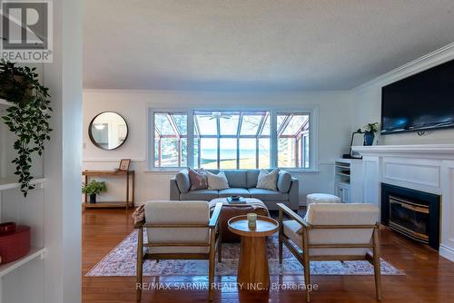 2337 Passingham Drive, Sarnia, ON - Indoor Photo Showing Living Room With Fireplace