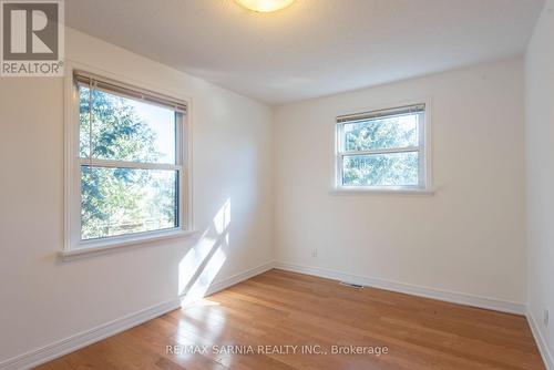 2337 Passingham Drive, Sarnia, ON - Indoor Photo Showing Other Room