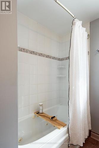 2337 Passingham Drive, Sarnia, ON - Indoor Photo Showing Bathroom