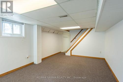 2337 Passingham Drive, Sarnia, ON - Indoor Photo Showing Other Room