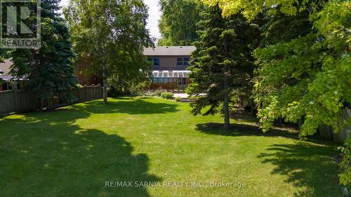 2337 Passingham Drive, Sarnia, ON - Outdoor With Deck Patio Veranda With Backyard