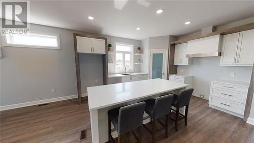 640 Ketter Way, Plympton-Wyoming, ON - Indoor Photo Showing Kitchen