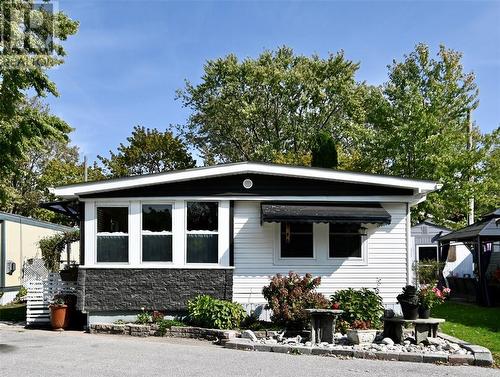 1940 London Line Unit# 4, Sarnia, ON - Outdoor