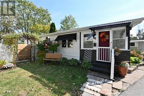 1940 London Line Unit# 4, Sarnia, ON - Outdoor