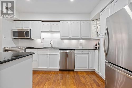 1500 Venetian Boulevard Unit# W-14, Point Edward, ON - Indoor Photo Showing Kitchen With Stainless Steel Kitchen