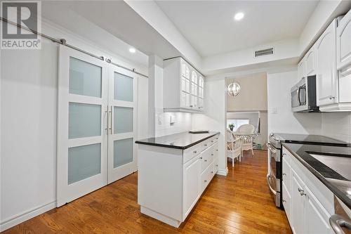 1500 Venetian Boulevard Unit# W-14, Point Edward, ON - Indoor Photo Showing Kitchen