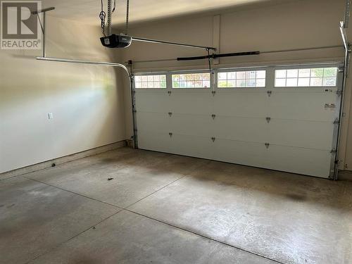 2016 Thelma Avenue, Sarnia, ON - Indoor Photo Showing Garage