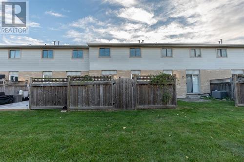 35 York Crescent Unit# 35, Sarnia, ON - Outdoor