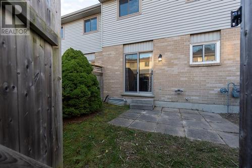 35 York Crescent Unit# 35, Sarnia, ON - Outdoor With Exterior