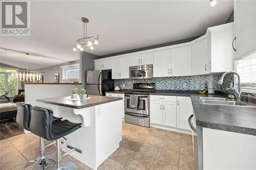 4018 Applewood Drive, Petrolia, ON - Indoor Photo Showing Kitchen With Double Sink