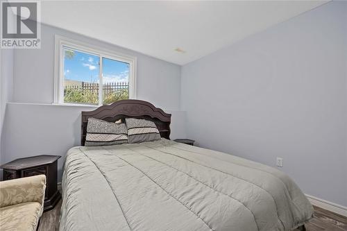 4018 Applewood Drive, Petrolia, ON - Indoor Photo Showing Bedroom