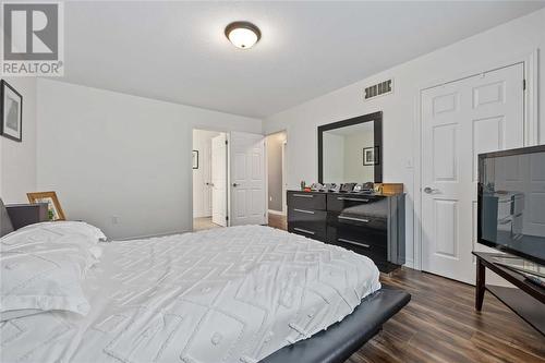 4018 Applewood Drive, Petrolia, ON - Indoor Photo Showing Bedroom