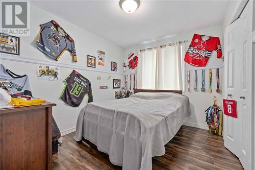 4018 Applewood Drive, Petrolia, ON - Indoor Photo Showing Bedroom