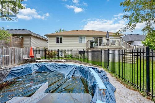 4018 Applewood Drive, Petrolia, ON - Outdoor With In Ground Pool