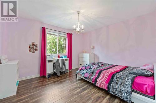 4018 Applewood Drive, Petrolia, ON - Indoor Photo Showing Bedroom