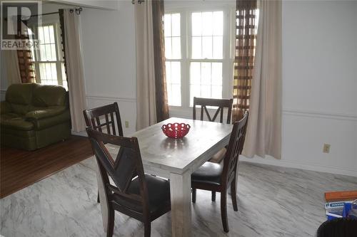 1012 Plymouth Street, Sarnia, ON - Indoor Photo Showing Dining Room