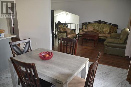 1012 Plymouth Street, Sarnia, ON - Indoor Photo Showing Dining Room