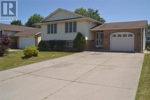 1012 Plymouth Street, Sarnia, ON - Outdoor With Facade