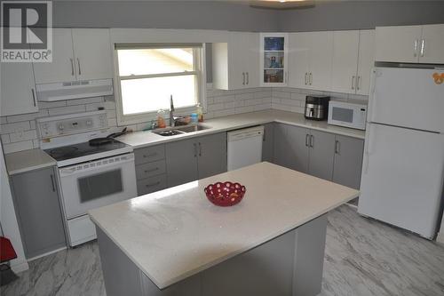 1012 Plymouth Street, Sarnia, ON - Indoor Photo Showing Kitchen With Double Sink