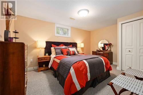 1278 Michigan Avenue, Sarnia, ON - Indoor Photo Showing Bedroom