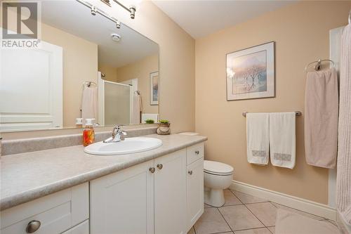 1278 Michigan Avenue, Sarnia, ON - Indoor Photo Showing Bathroom