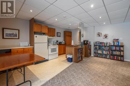 402 - 649 Davis Drive, Kingston (East Gardiners Rd), ON - Indoor Photo Showing Kitchen